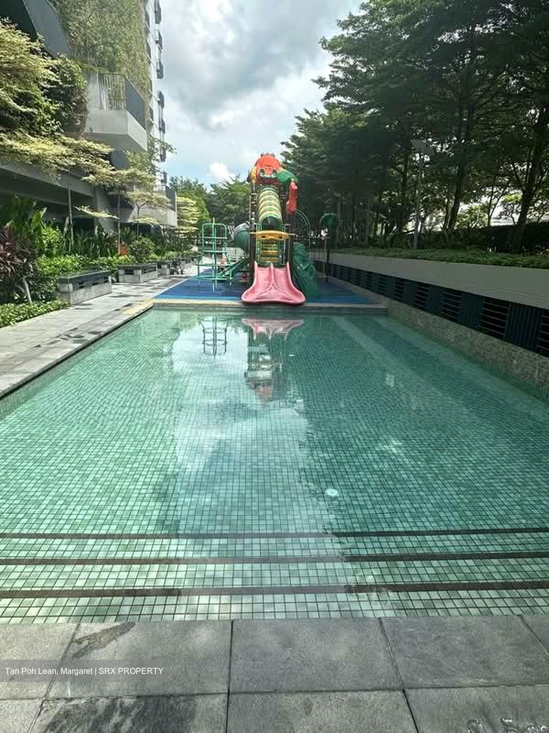 Sky Vue (D20), Condominium #595102841
